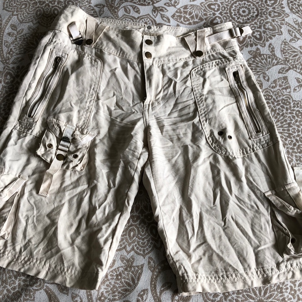 Da Nang cargo shorts ivory small
